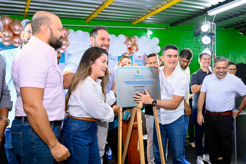 Prefeito David Almeida entrega Cmei reformado na zona Norte e reforça meta de alfabetização na idade certa em Manaus