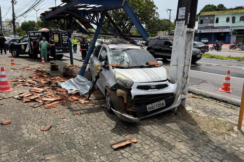 Idoso morre ao ser atropelado na parada de ônibus por carro em alta velocidade