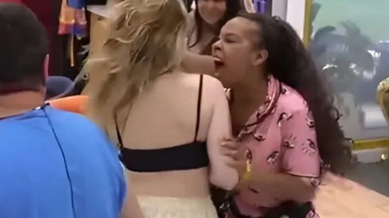 Sol Vega é expulsa do BBB 26 por agredir Ana Paula Renault