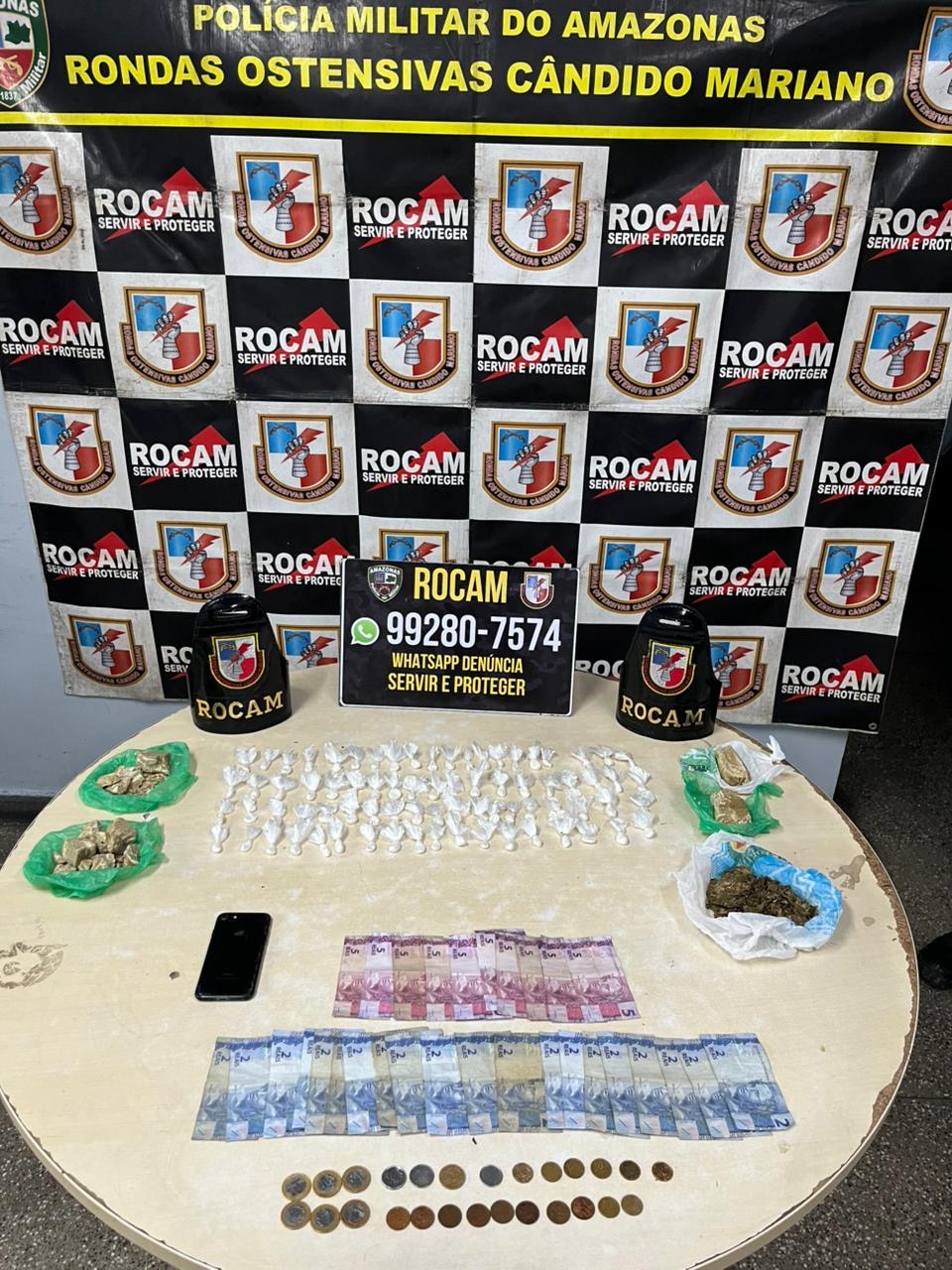 Polícia Militar do Amazonas prende homem por tráfico de drogas durante patrulhamento na zona leste