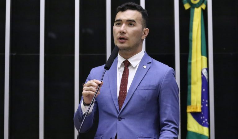 Projeto obriga conselhos de classe a divulgarem situação cadastral de profissionais registrados