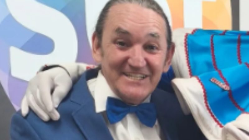 Marquito, do Ratinho, sofre acidente de moto e entra em coma