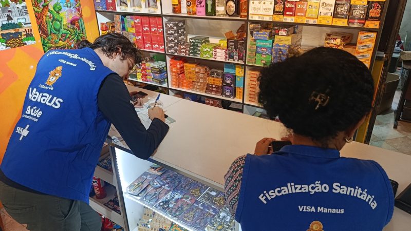 Visa Manaus apreende medicamentos em situação irregular em ação conjunta com a Polícia Civil
