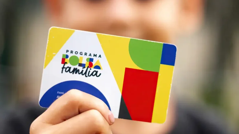 Caixa começa a pagar Bolsa Família de março