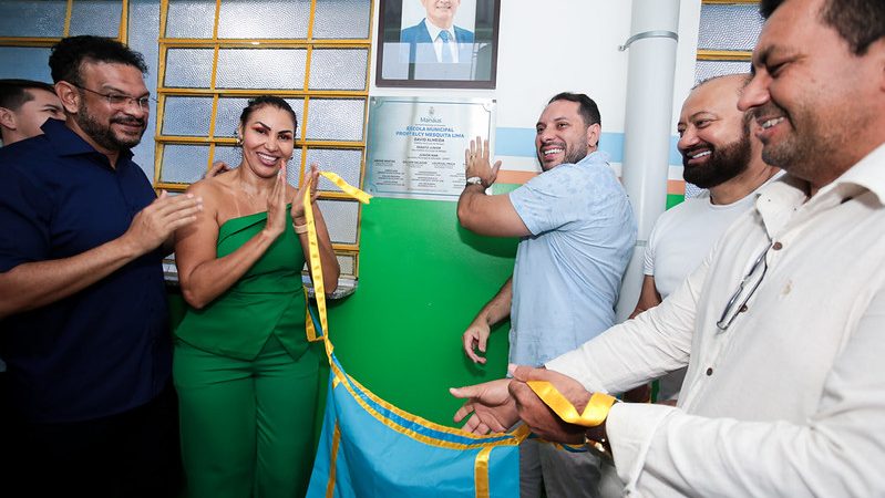 Prefeitura de Manaus reforça educação com reinauguração de três escolas municipais