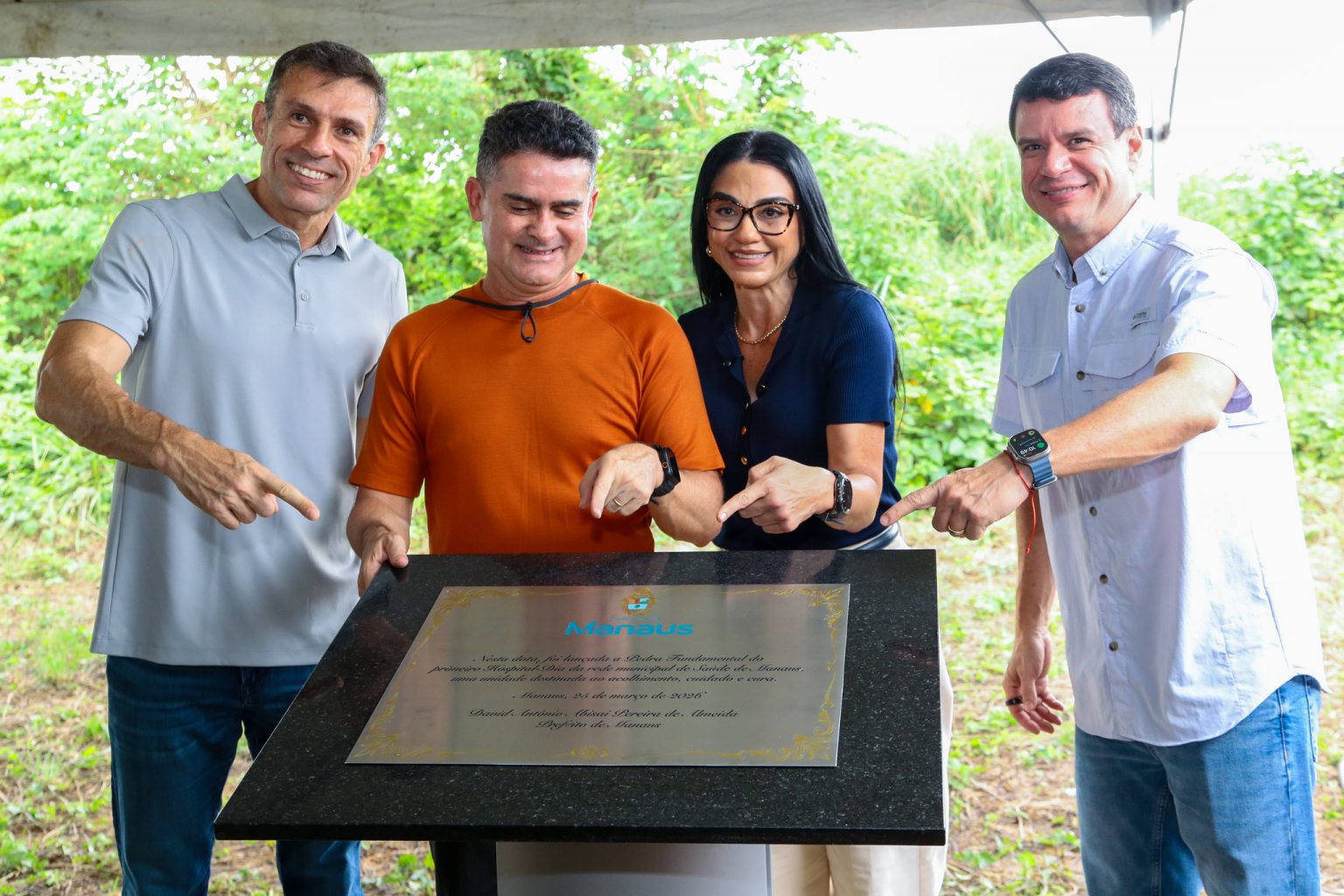 Prefeito David Almeida lança pedra fundamental do primeiro Hospital-Dia de Manaus e inicia nova etapa da saúde com foco na redução de filas