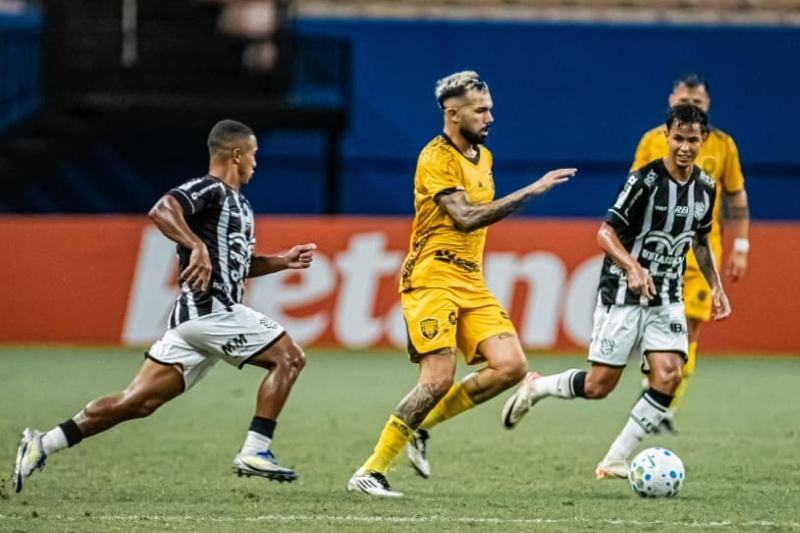 Atacante perde pênalti e Amazonas FC é eliminado da Copa do Brasil