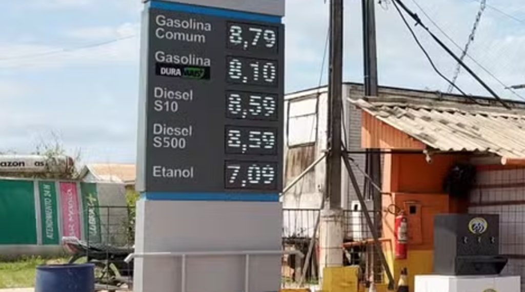 Gasolina sobe no interior do Amazonas e já se aproxima de R$ 9 em alguns municípios