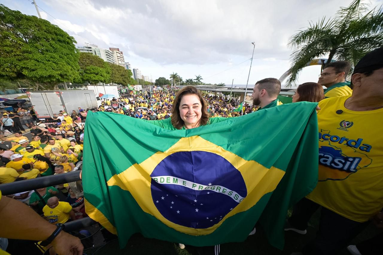 Professora Maria do Carmo chama amazonenses e brasileiros a fazerem parte da mudança em ato ‘Acorda, Brasil