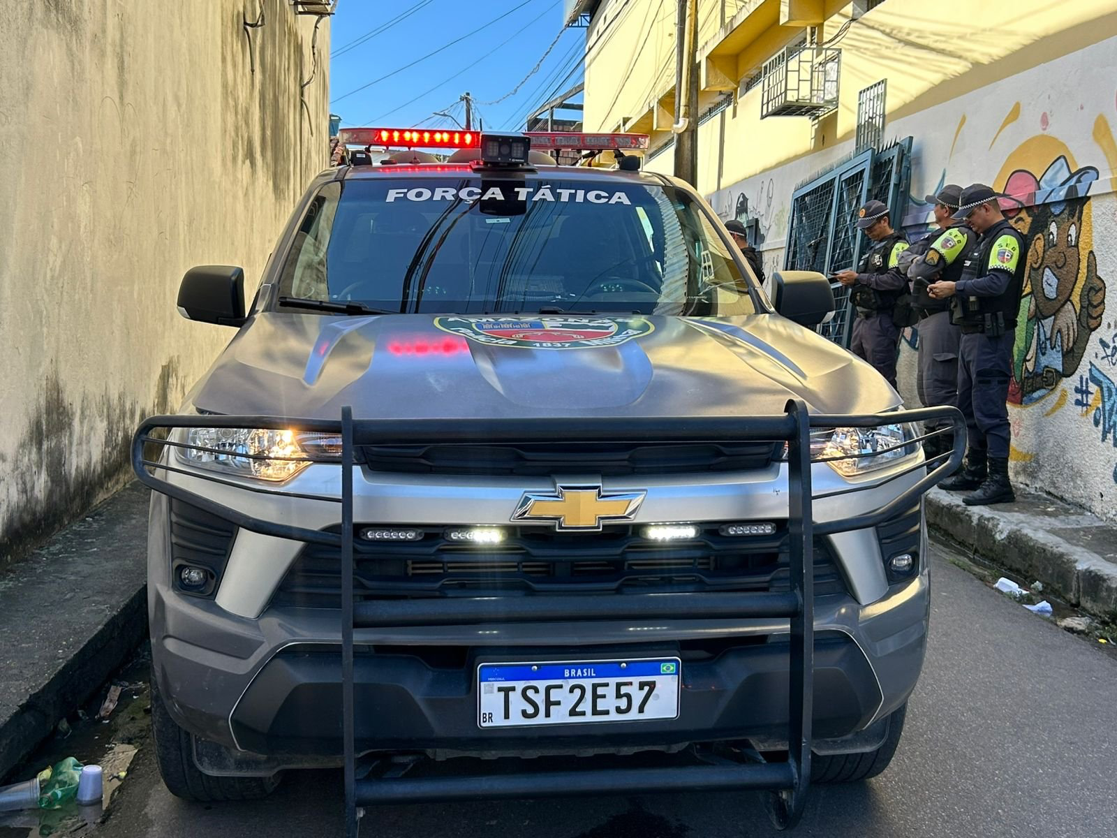 Policial é assaltado e tem arma roubada na Zona Leste de Manaus