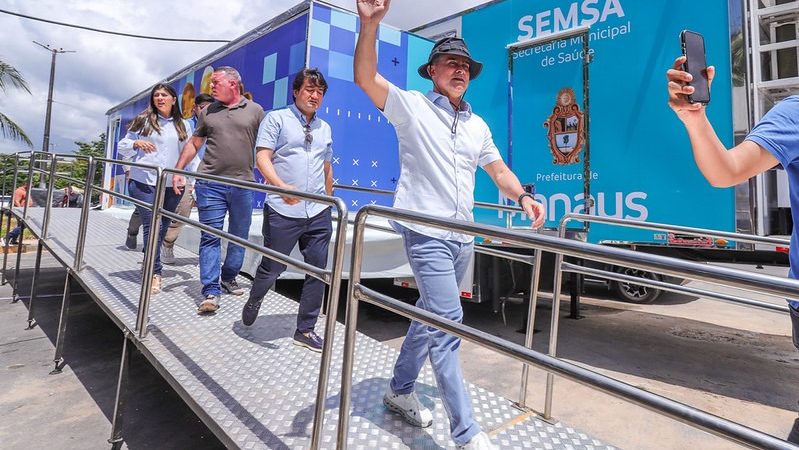 David Almeida entrega UBS Móvel e amplia acesso à saúde básica em áreas vulneráveis