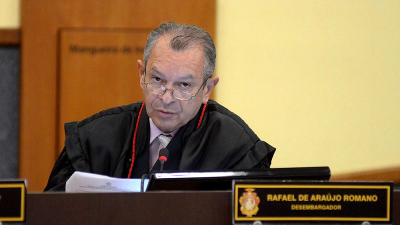Desembargador aposentado Rafael Romano, condenado por estupro, é preso