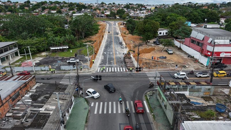 Travessa Billy Graham é liberada e reduz trajeto de ônibus em Manaus
