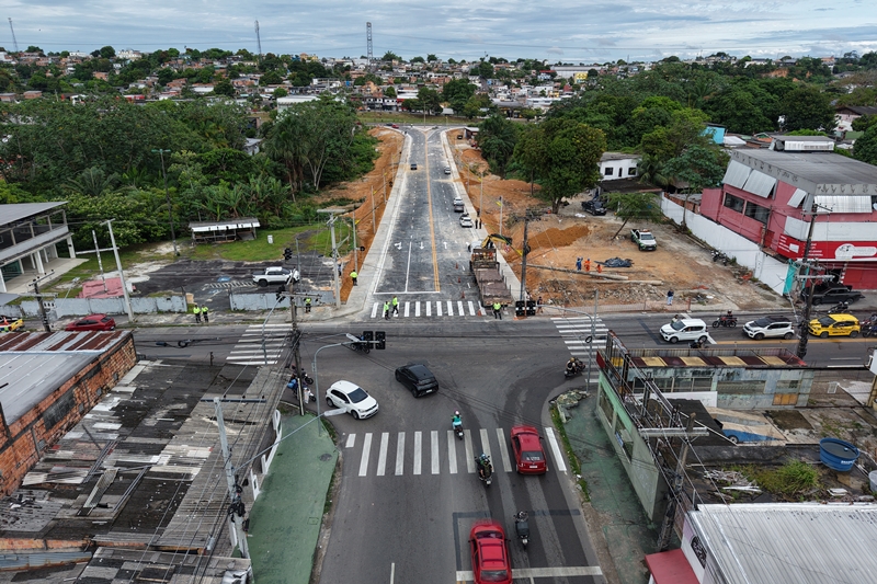 Travessa Billy Graham é liberada e reduz trajeto de ônibus em Manaus