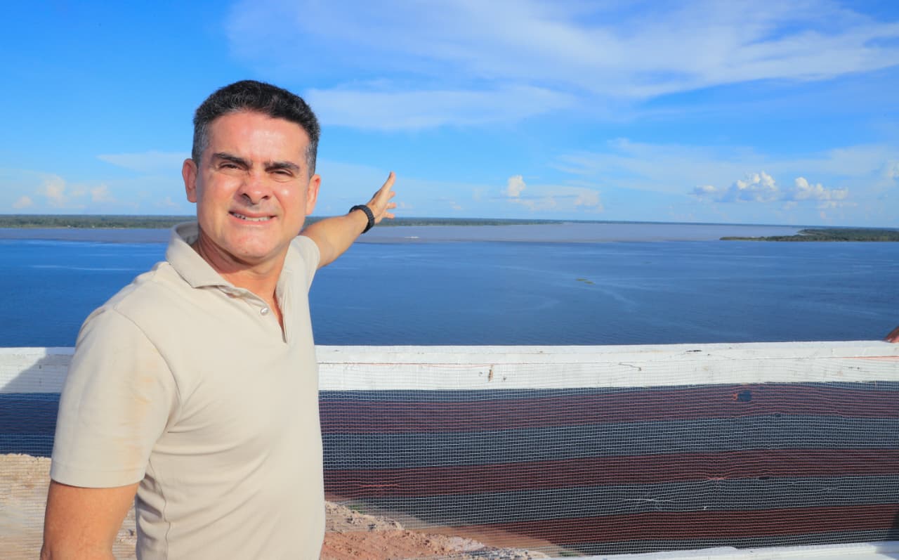 Prefeito David Almeida promove encontro com a imprensa para visita técnica à obra inédita do parque Encontro das Águas Rosa Almeida