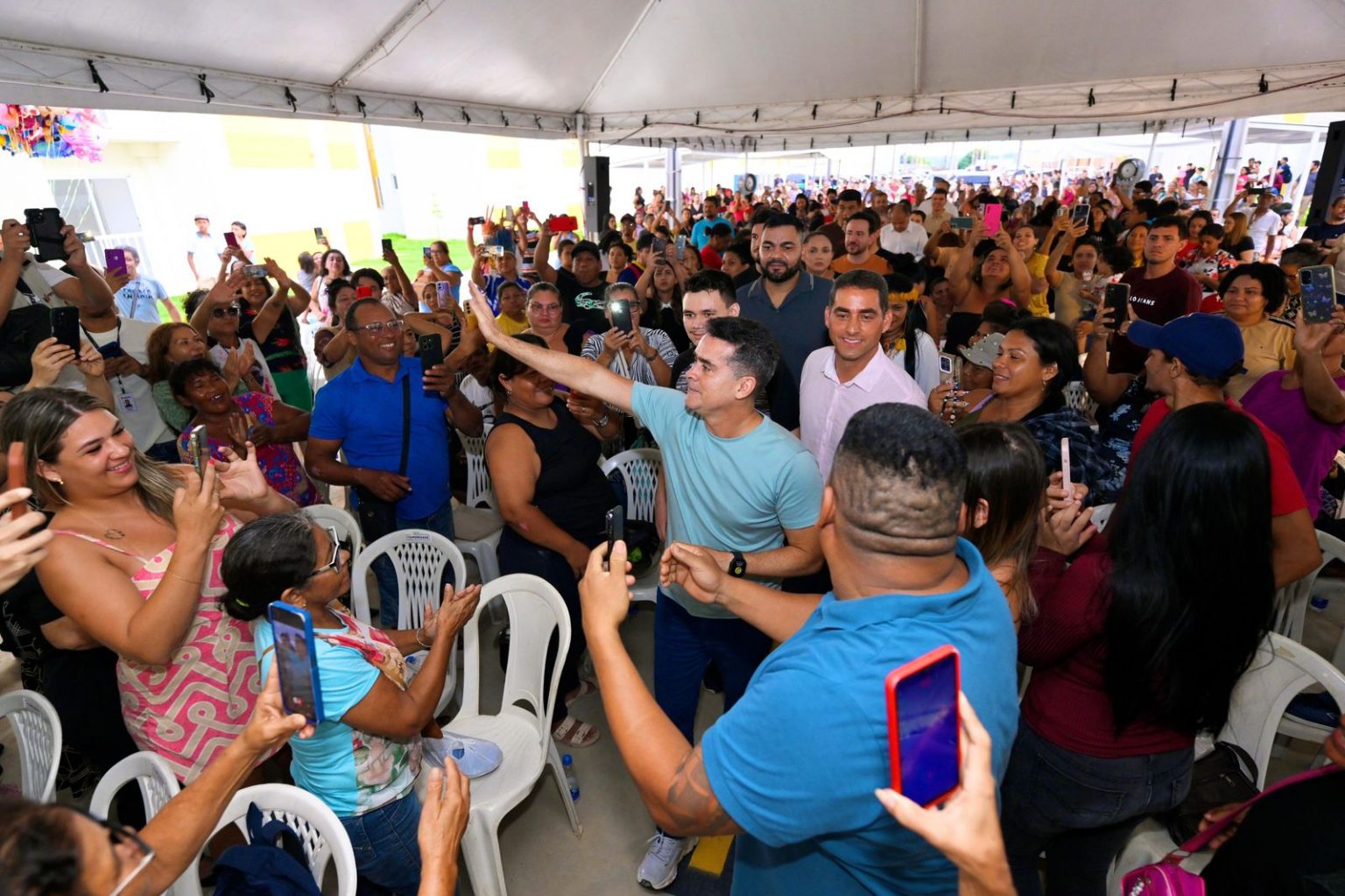 Prefeito David Almeida avança na redução do déficit habitacional em Manaus com conclusão das obras dos residenciais Morar Melhor 13, 14 e 15