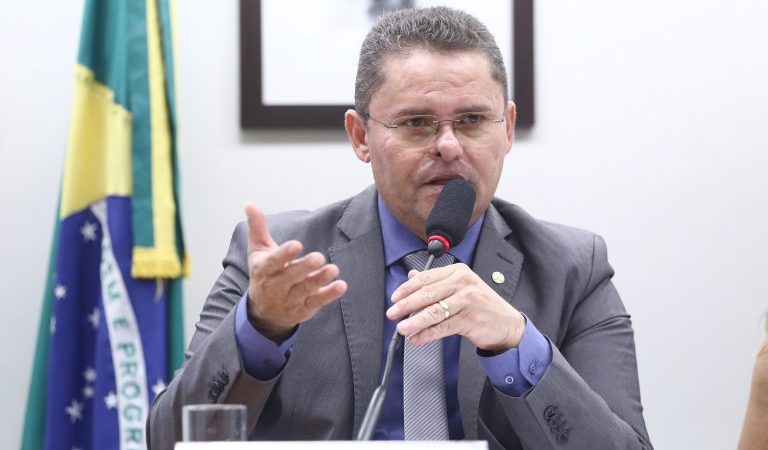 Comissão aprova reembolso a estados por gastos com presos condenados pela Justiça Federal