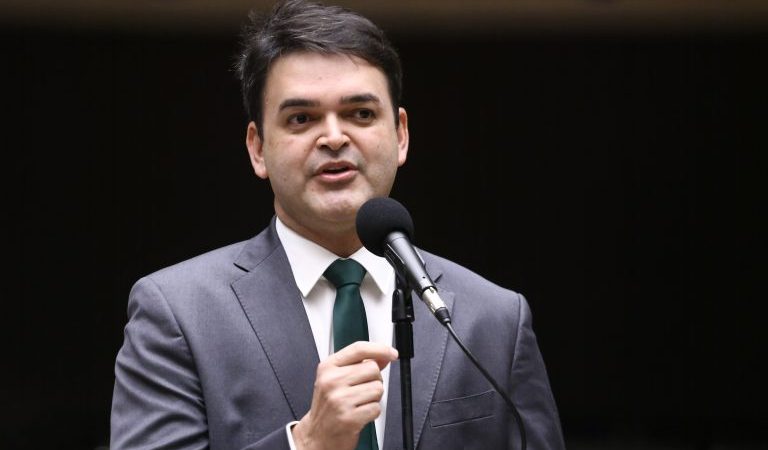 Projeto estabelece regras para visitas de autoridades a presos