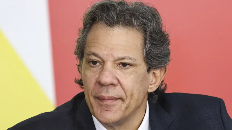 Haddad fará proposta aos estados para conter preços dos combustíveis