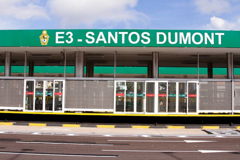 Jovem é encontrado morto e nu em estação de ônibus em Manaus