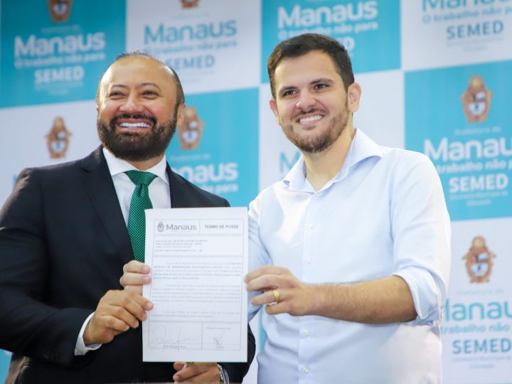 Prefeito Renato Junior dá posse a Arone Bentes como novo secretário da Semed e projeta avanços na rede municipal de ensino