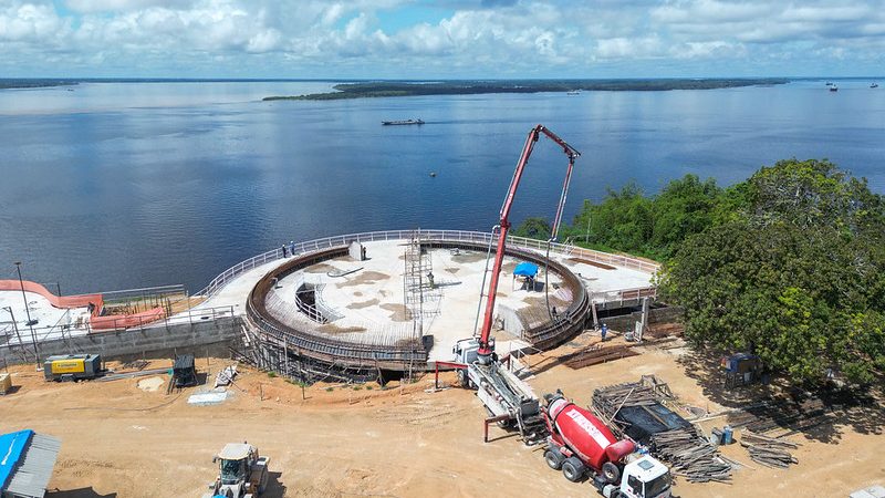 Prefeitura conclui etapa de contenção no parque Encontro das Águas Rosa Almeida com mais de 260 estacas