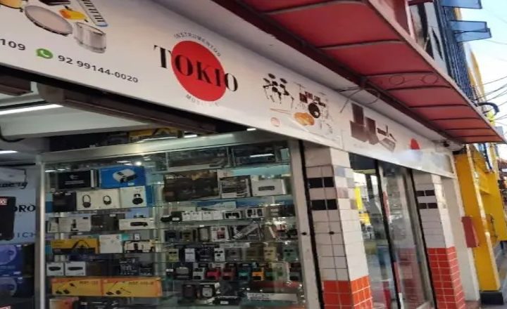 Criminosos arrombam loja no Centro de Manaus e causam prejuízo de quase R$ 20 mil