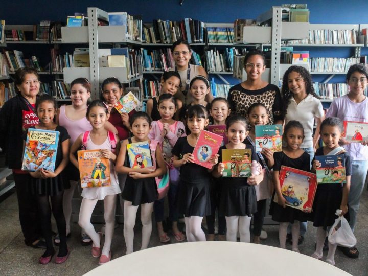 Jornada Literária: Leitura compartilhada aproxima crianças do universo literário em Manaus
