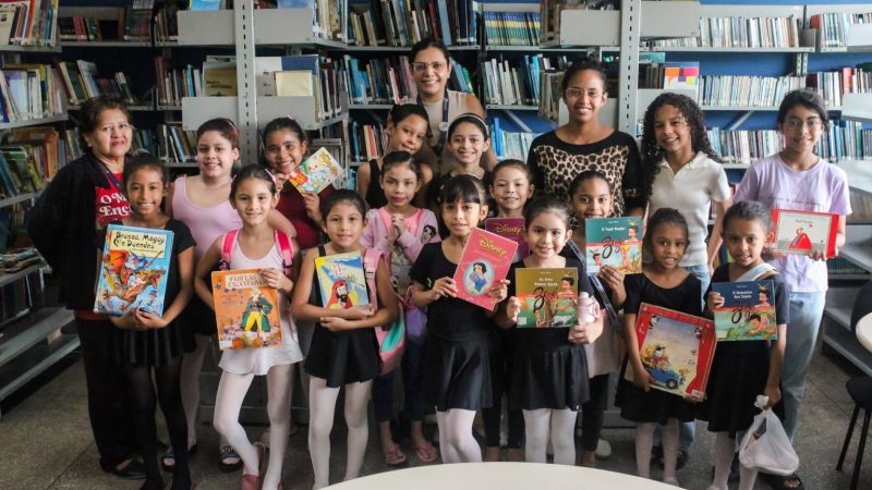 Jornada Literária: Leitura compartilhada aproxima crianças do universo literário em Manaus