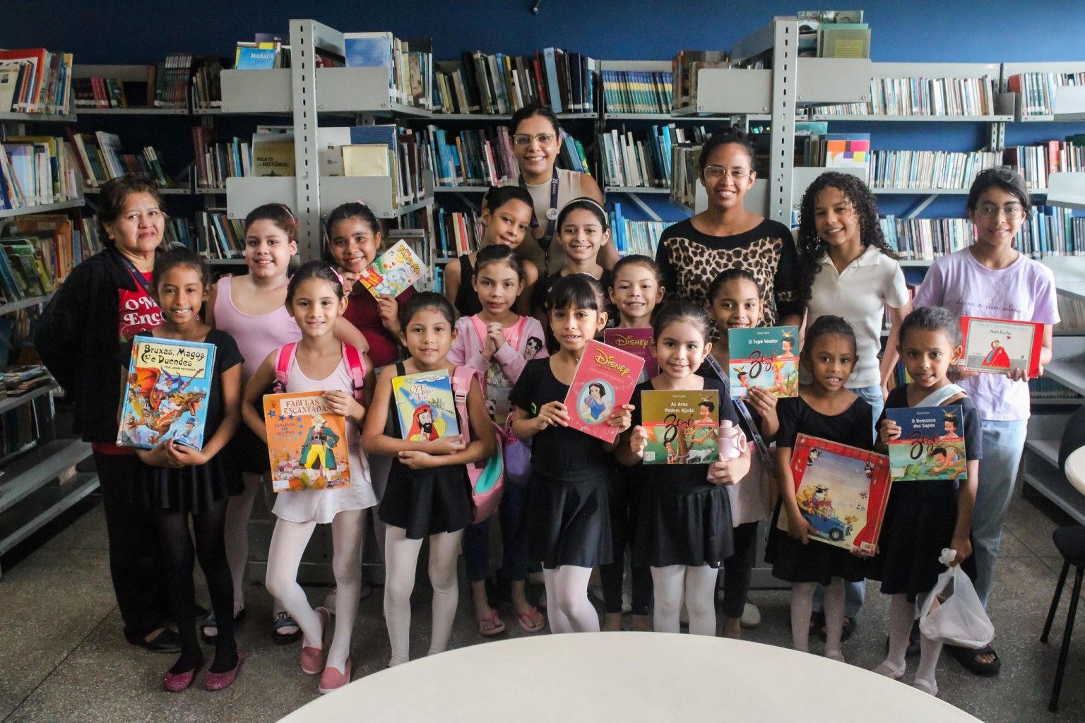 Jornada Literária: Leitura compartilhada aproxima crianças do universo literário em Manaus