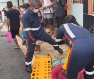 Homem é baleado e abandonado por comparsa após tiroteio em Coari no Amazonas