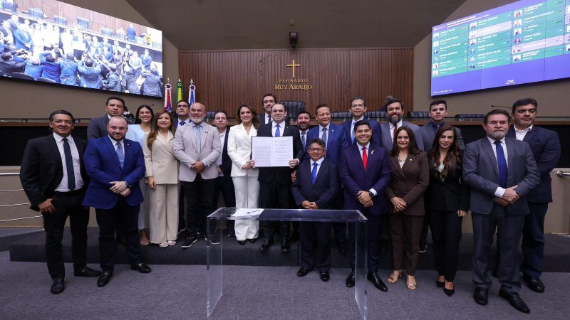 Roberto Cidade assume o Governo e faz chamado duro pela governabilidade no Amazonas