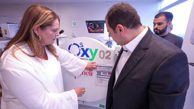 Governador interino Roberto Cidade inaugura cinco câmaras hiperbáricas e amplia tratamento de alta complexidade no Hospital Delphina Aziz