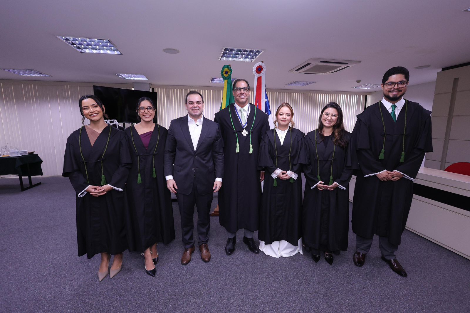 Governador interino Roberto Cidade empossa novos defensores públicos e reforça atuação da DPE no interior do Amazonas