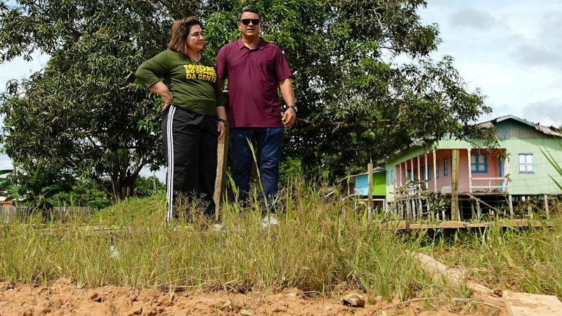 Mudar é urgente: pré-candidata ao governo, Professora Maria do Carmo chega a Envira; ‘população está vivendo na lama