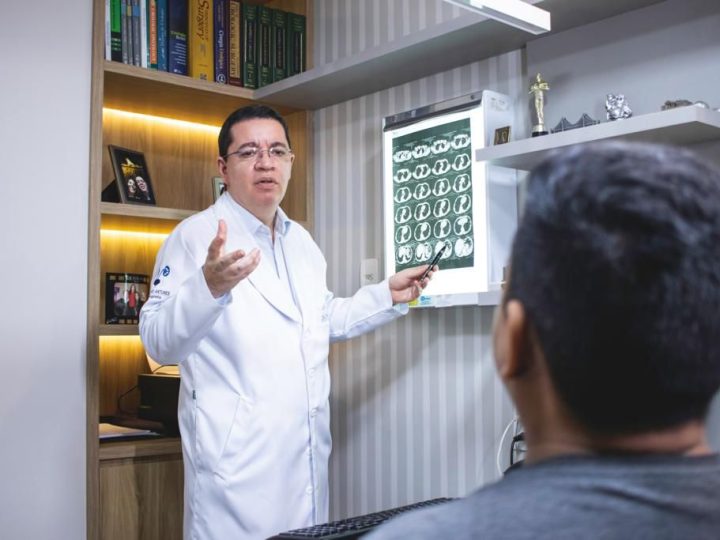 Abril Lilás: Urologista alerta homens da região Norte sobre a prevenção do câncer de testículo