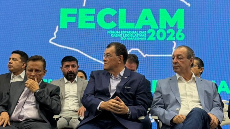 Senador Eduardo Braga participa do Fórum Estadual das Casas Legislativas e destaca papel dos vereadores no Amazonas