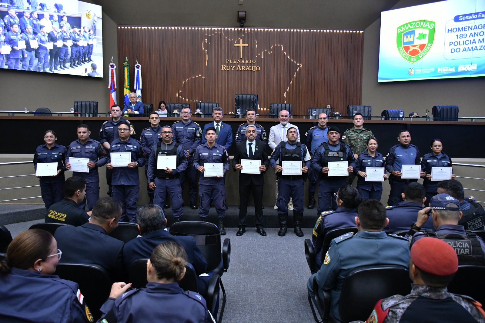 Cabo Maciel promove Sessão Especial em homenagem aos 189 anos da Polícia Militar do Amazonas