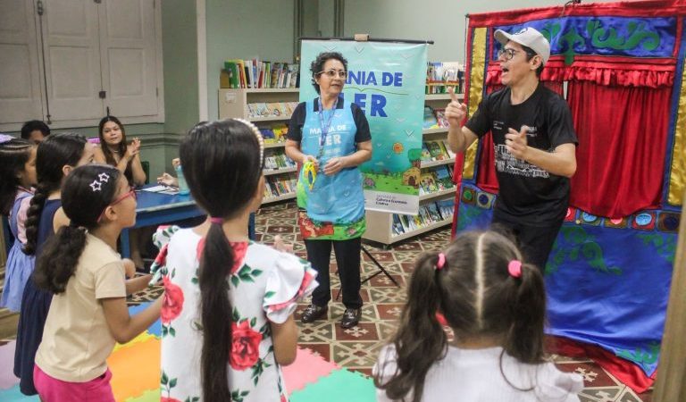 Troca de Livros e Gibis celebra 10 anos e reúne leitores na Biblioteca Pública do Amazonas