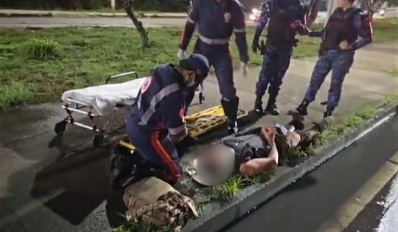 Queda de motociclista mobiliza socorro rápido e evita tragédia na Avenida das Torres