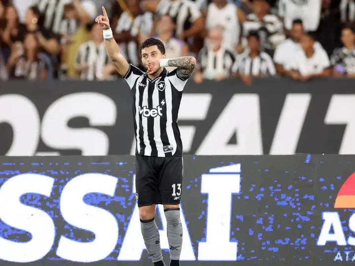 Botafogo bate Chape em jogo de abertura da 5ª fase da Copa do Brasil