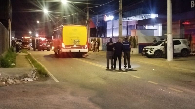 Mulher morre e homem fica gravemente ferido em acidente de trânsito em Manaus