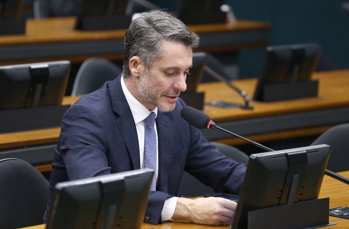 Comissão aprova admissibilidade de PEC que cria incentivos fiscais para o setor de reciclagem