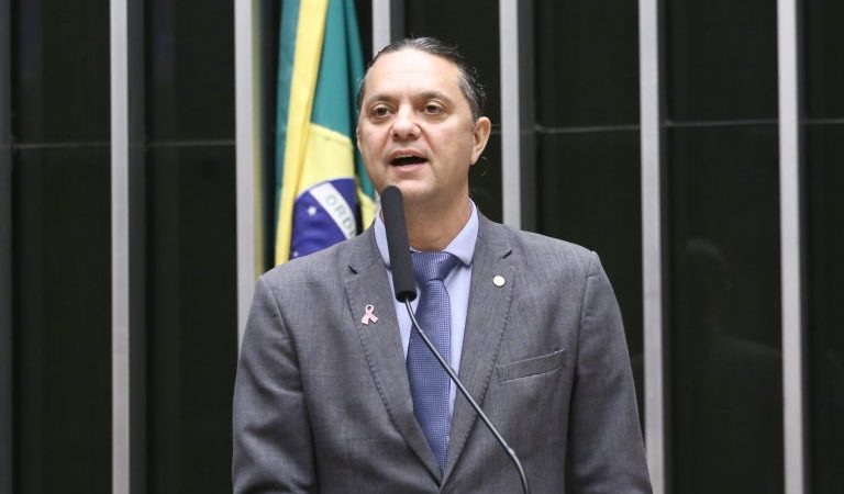 Comissão aprova rede de proteção contra golpes e abusos financeiros contra idosos