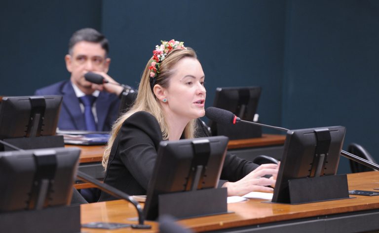 Comissão aprova diretrizes para diagnóstico precoce de autismo em crianças