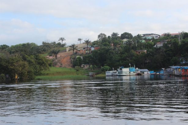 Alerta de cheia inclui alta probabilidade de inundação em Manaus