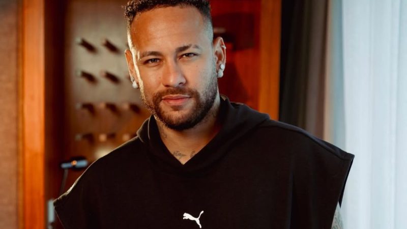 Neymar se defende após discutir com torcedor: ‘Não farei mais’