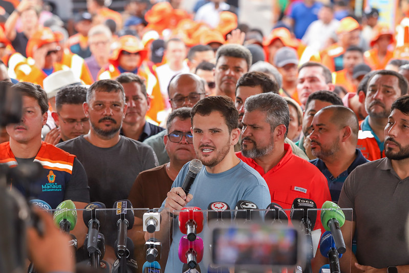 Prefeito Renato Junior inicia na zona Norte operação ‘Tapa-Buracos’ com 21 frentes de obras e 150 trabalhadores envolvidos no asfaltamento e limpeza de vias por toda cidade
