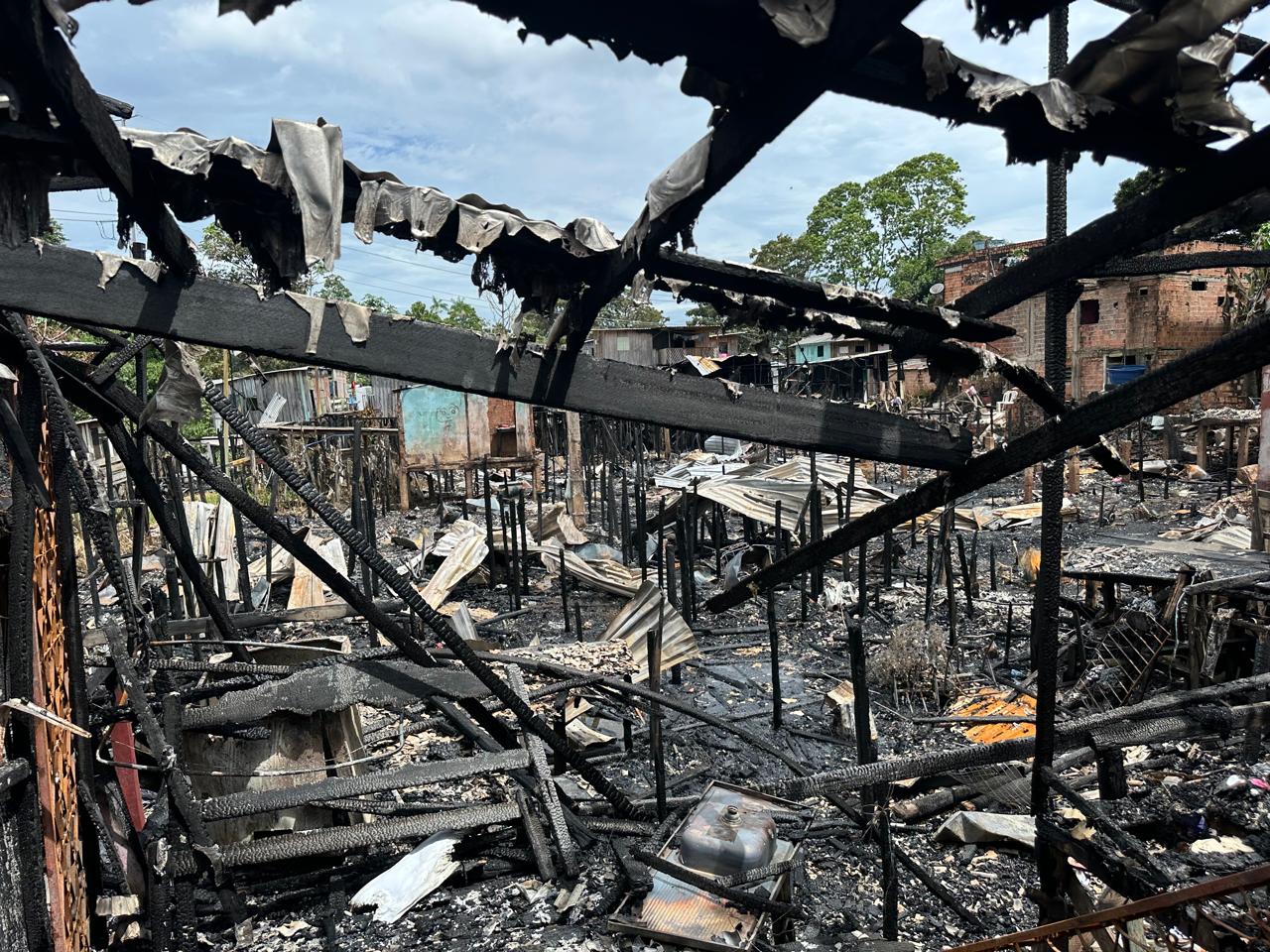 Após inspeção, MPAM acompanhará atendimento a famílias afetadas por incêndio no São Jorge