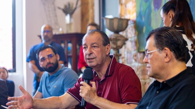 Omar Aziz defende protagonismo da juventude em evento Escutar para Cuidar no Casarão de Ideias, em Manaus